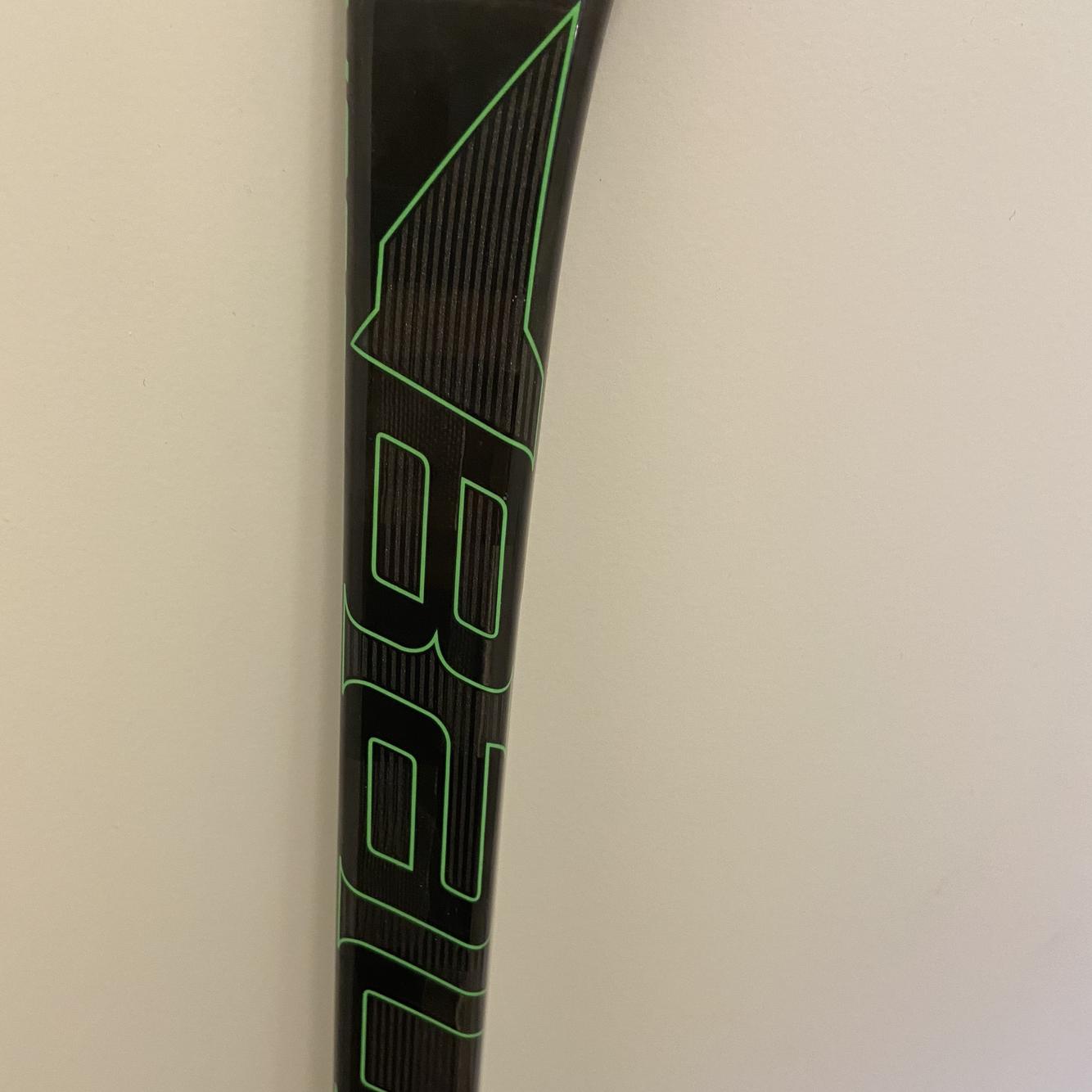 New Bauer Nexus ADV RH Right Handed 87 Flex Hockey Stick Hole In Blade