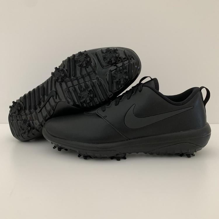 triple black roshe