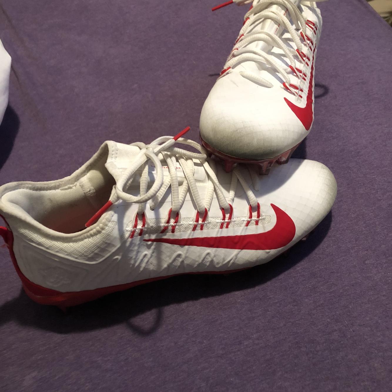 mens nike molded cleats