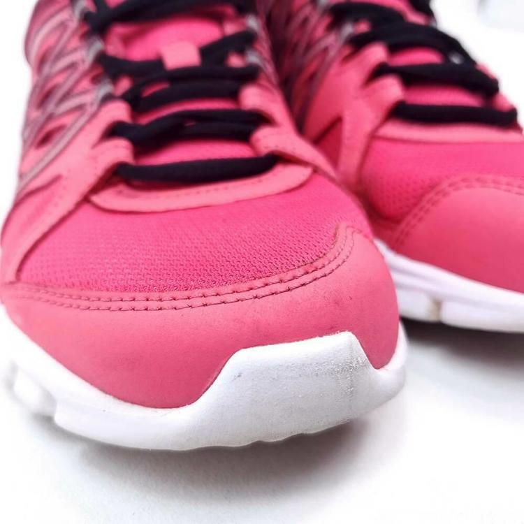 pink cross training shoes