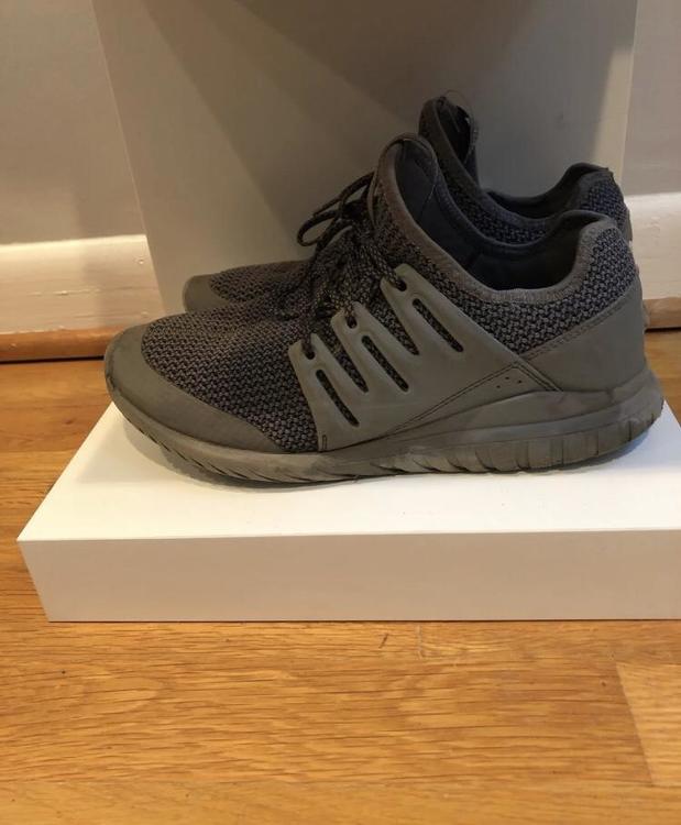 adidas tubular radial