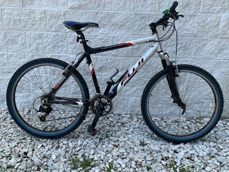 fuji nevada mountain bike