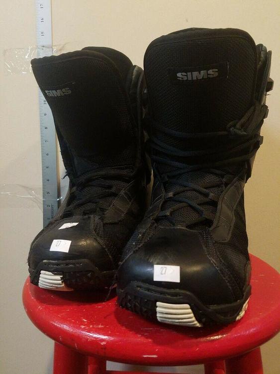 sims omen snowboard boots