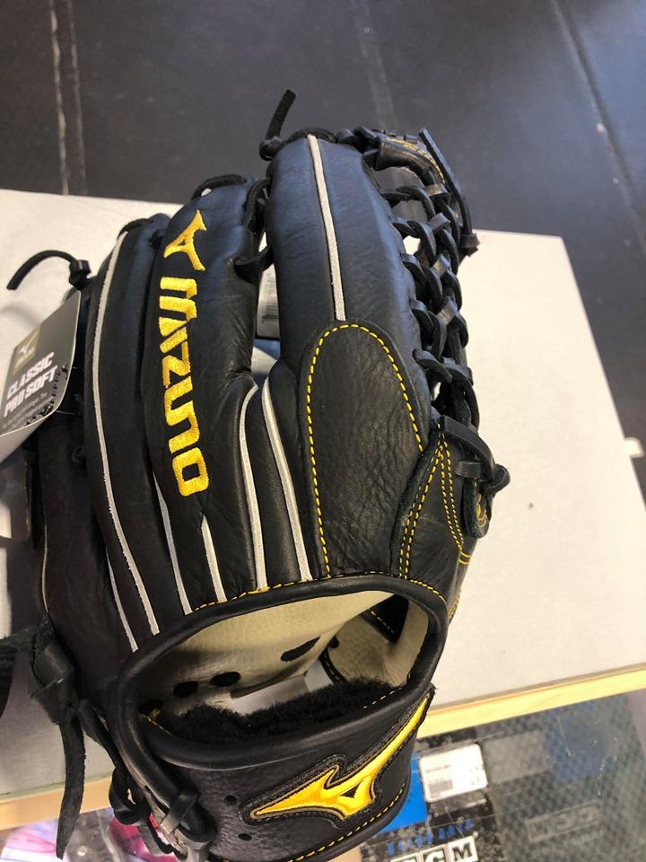 mizuno classic pro soft 12.75