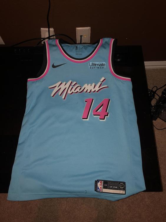 nike tyler herro jersey