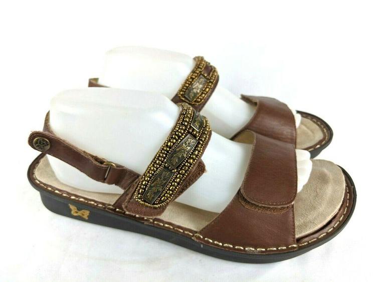 reef strappy sandals