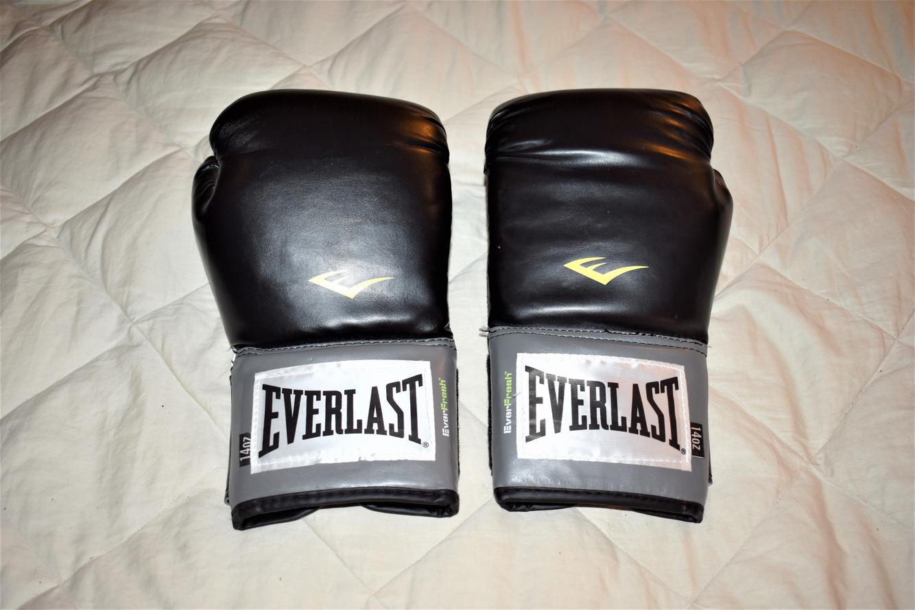 EVERLAST ELITE HEADGEAR Medium Large Black Maximum Protection New Retail $68