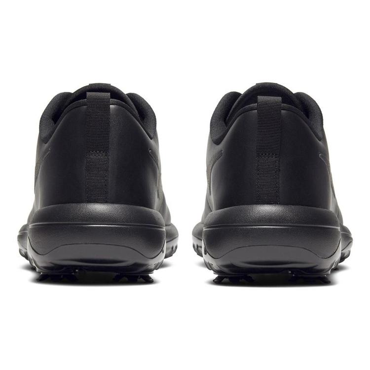 triple black nike roshe