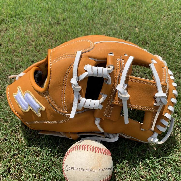 SSK New White Line Spiral I  11.5” Baseball Gloves & Mitts