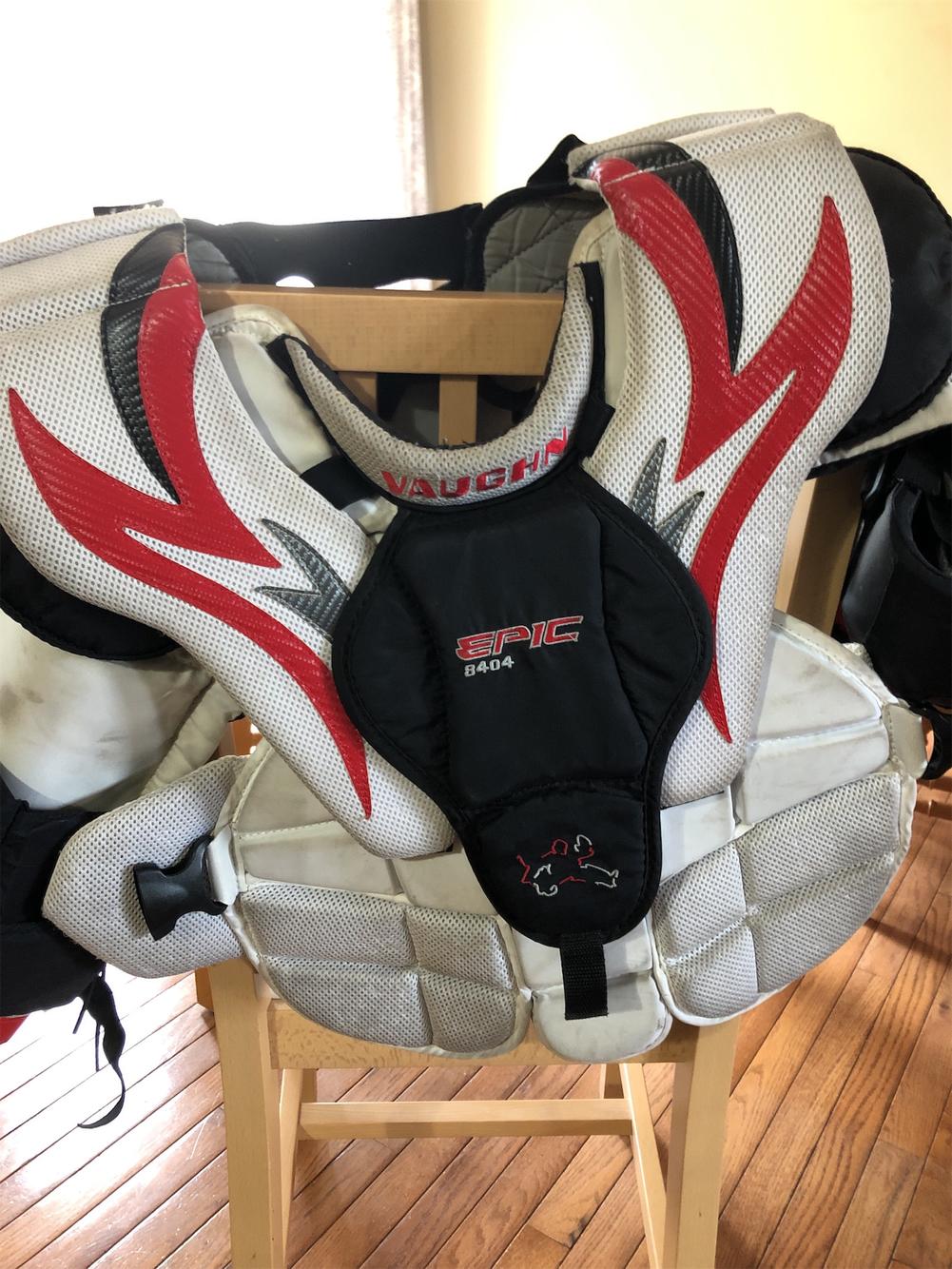Junior Medium Vaughn Epic 8400 Goalie Chest Protector SidelineSwap