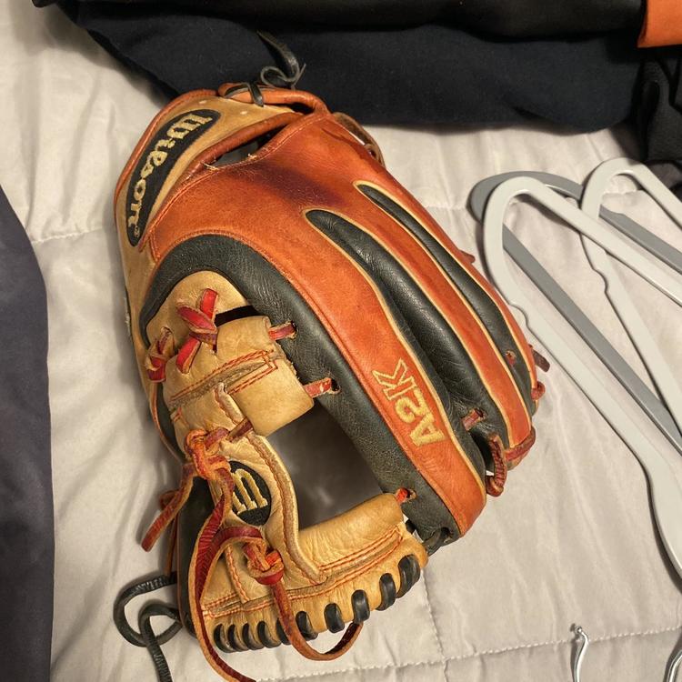 high school baseball gloves