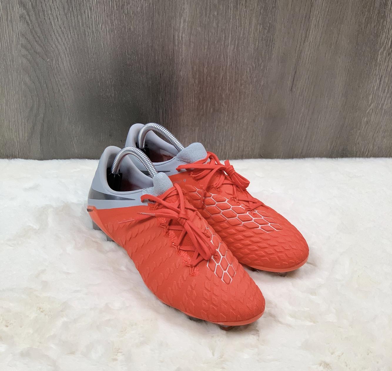 nike women's 10 in mens