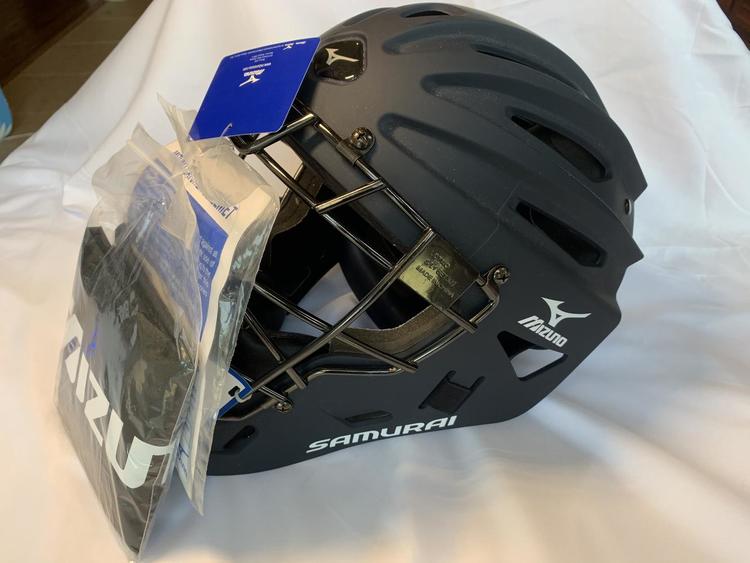 mizuno samurai catchers helmet