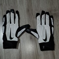nike padded football gloves