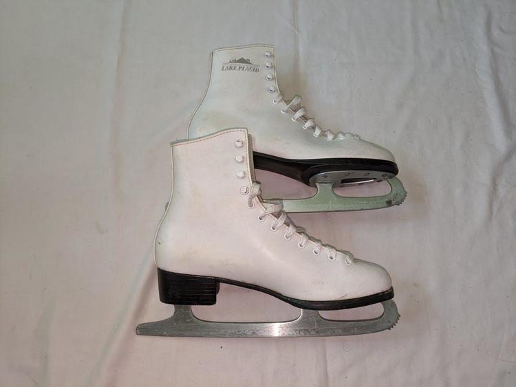 women's figure skates size 9