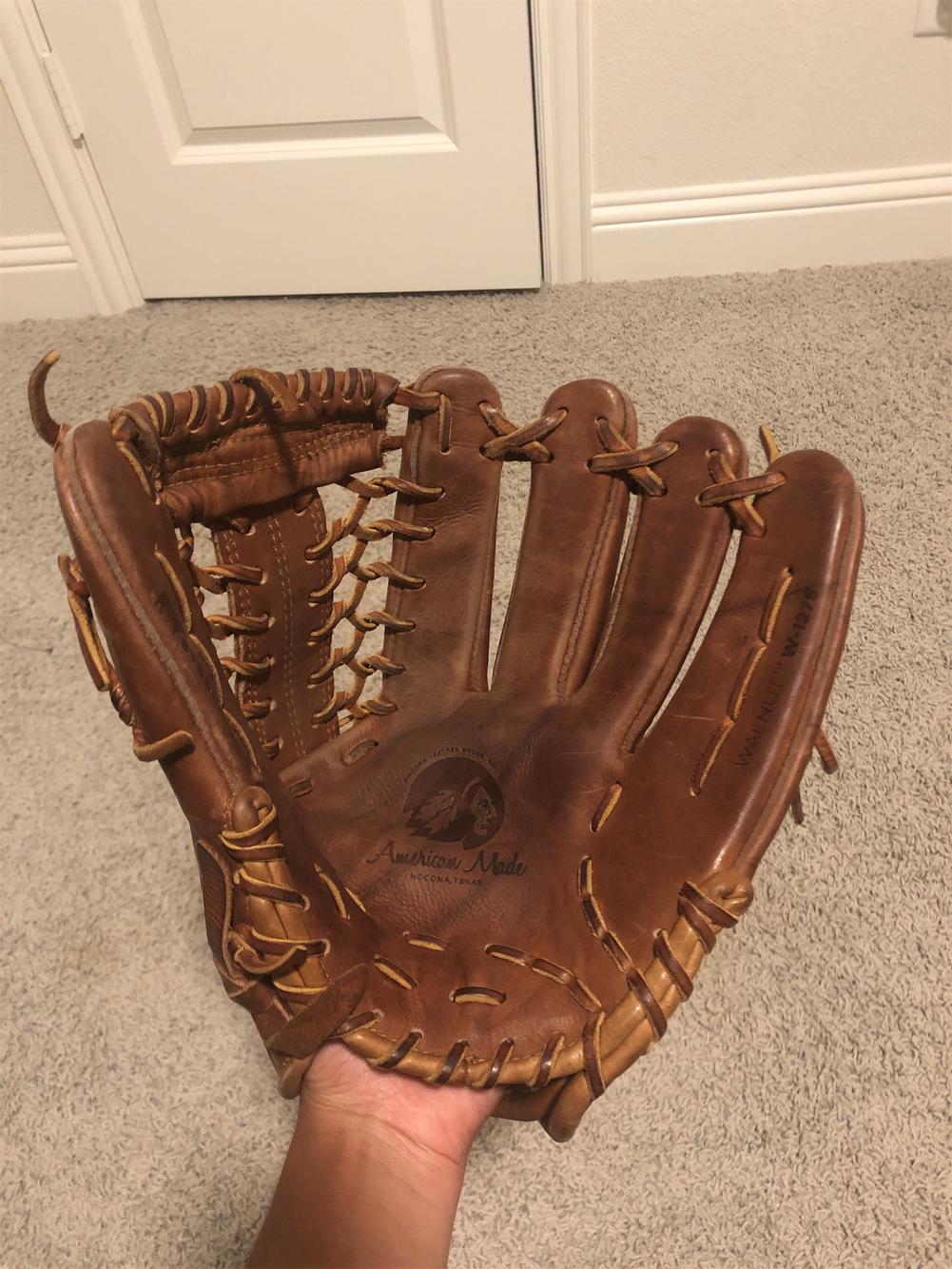 Brown High School/College Outfield 12.75" Baseball Glove SidelineSwap