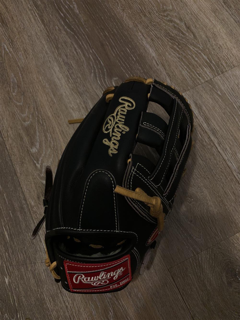 Black High School/College Infield Pro preffered 11.5" Baseball Glove