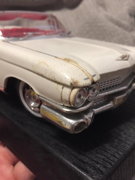 maisto cadillac
