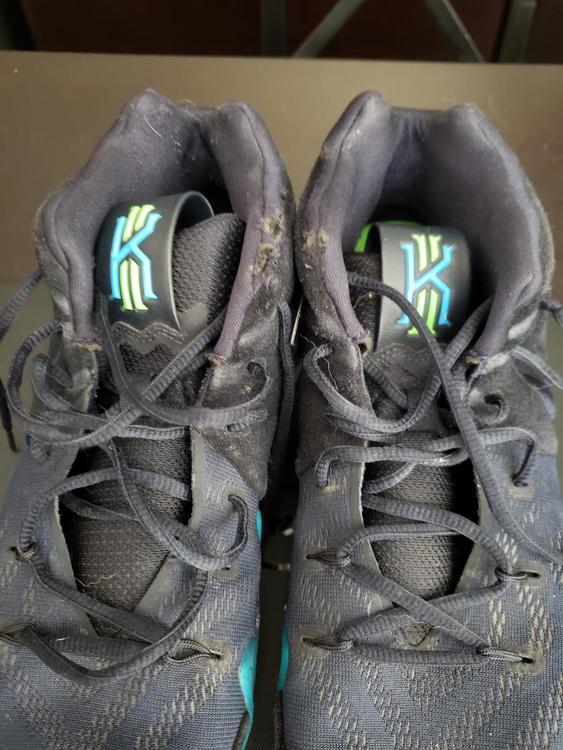 kyrie size 11