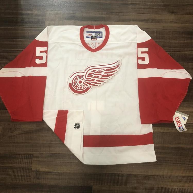 authentic red wings jersey