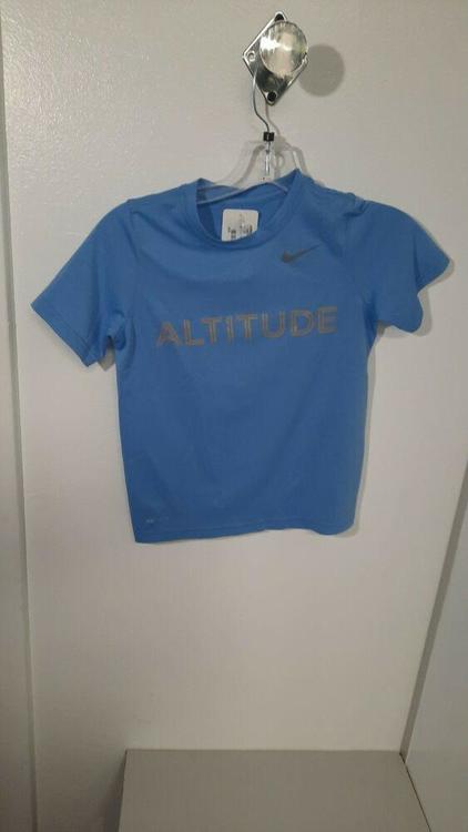 nike youth small size