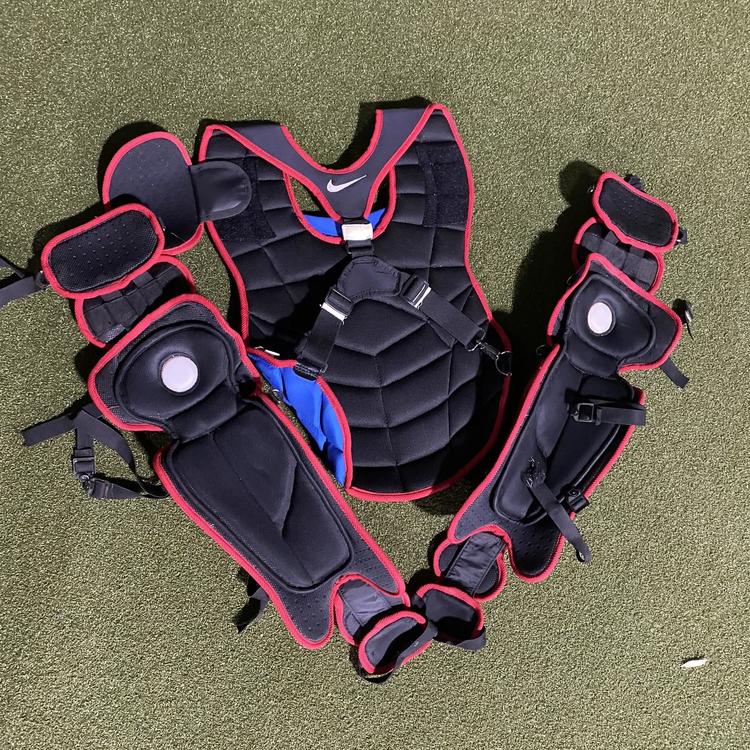 Adult Nike Pro Catcher's Set SidelineSwap