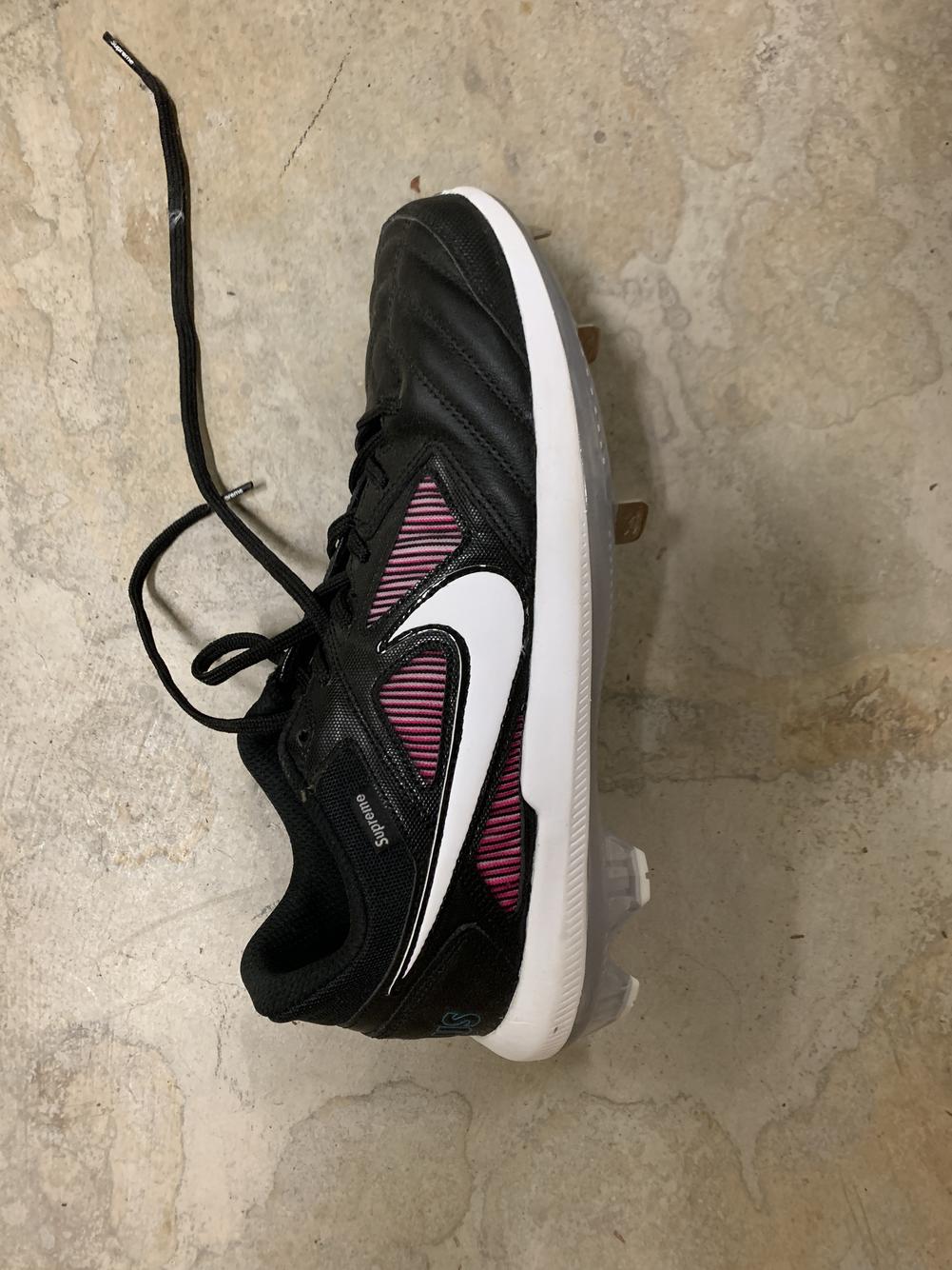 supreme baseball cleats