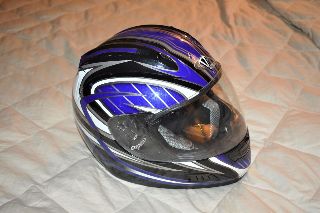 Altura Vega Full Face Helmet, Blue, Small SidelineSwap