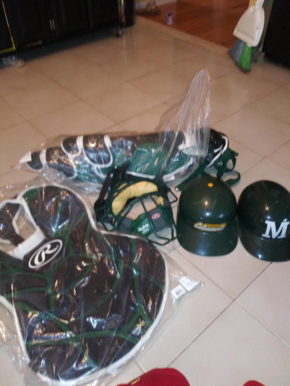 New Adult Rawlings 950x series Catcher's Set SidelineSwap