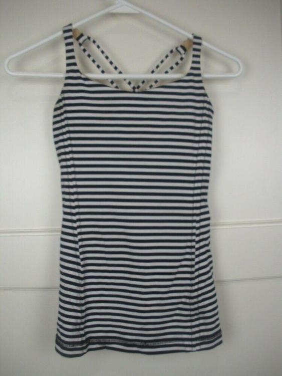 lululemon tank top with built in sports bra