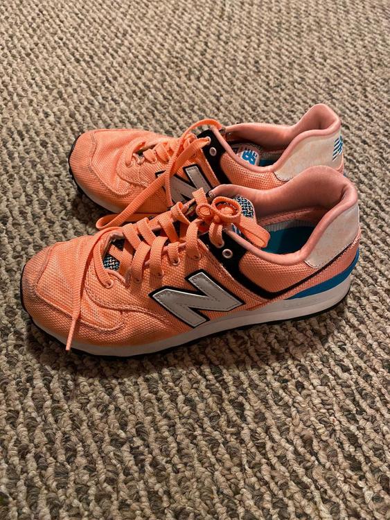 new balance 475 women orange