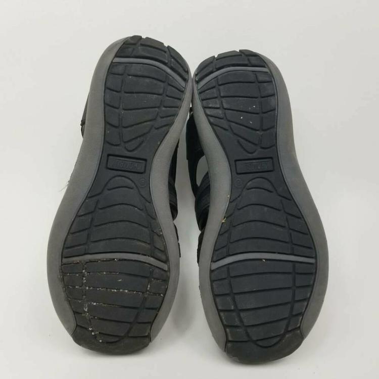 khombu ashley sandals