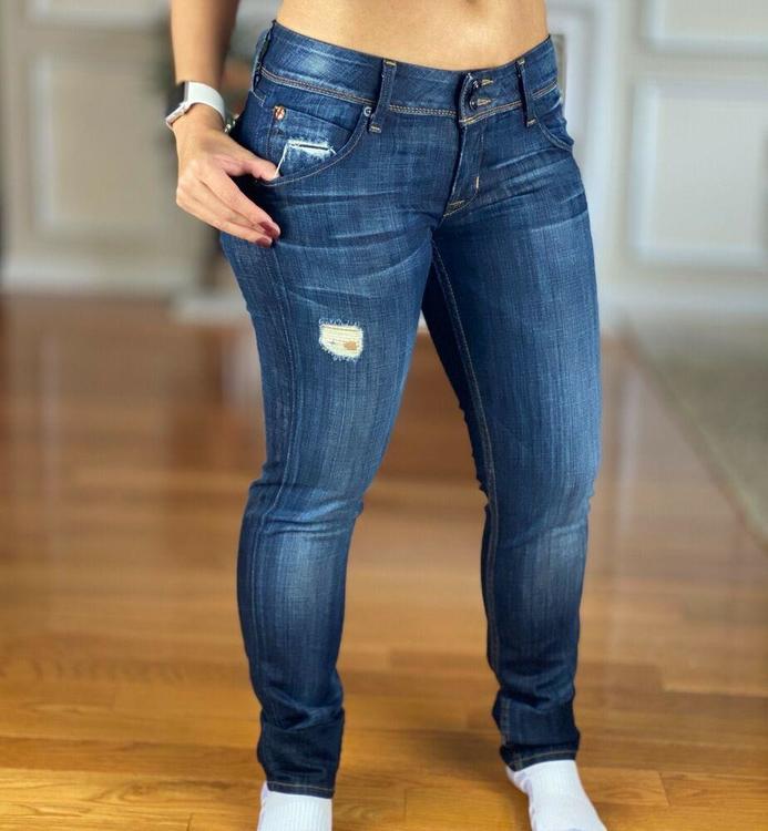 womens size 27 jeans