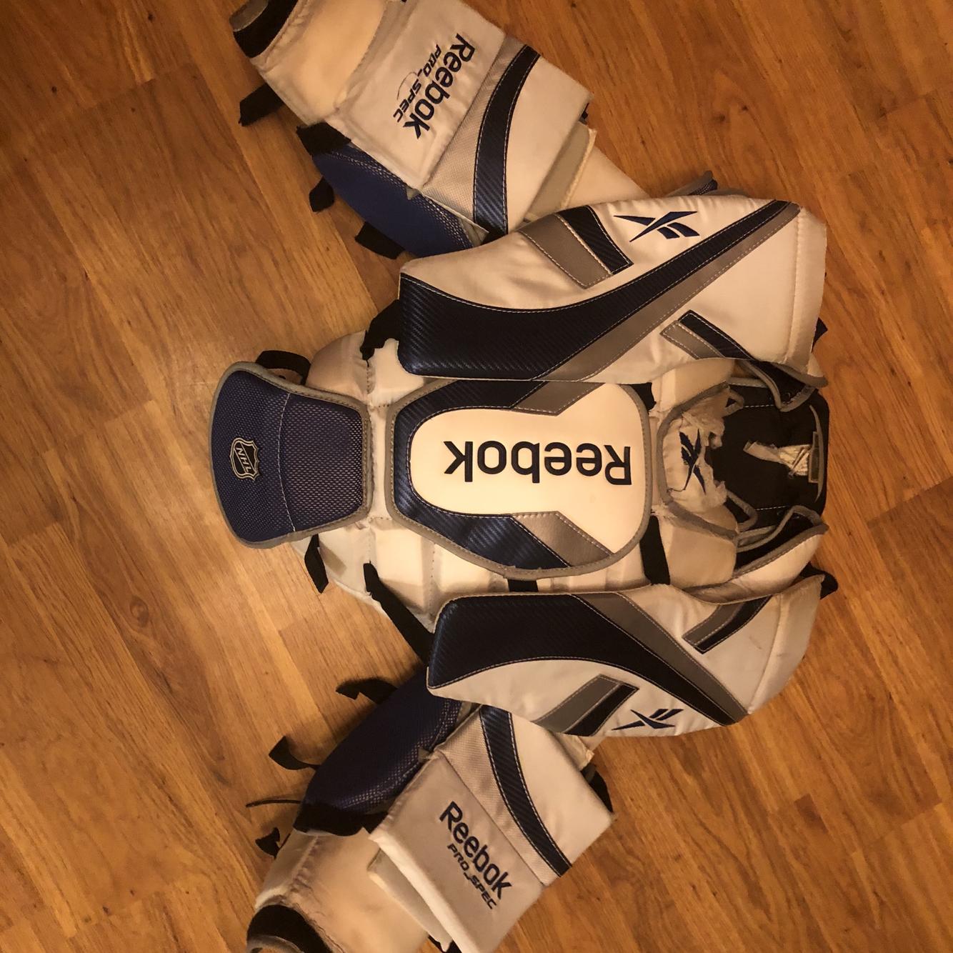 Senior Medium Reebok Pro spec Goalie Chest Protector SidelineSwap