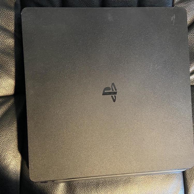 ps4 slim used