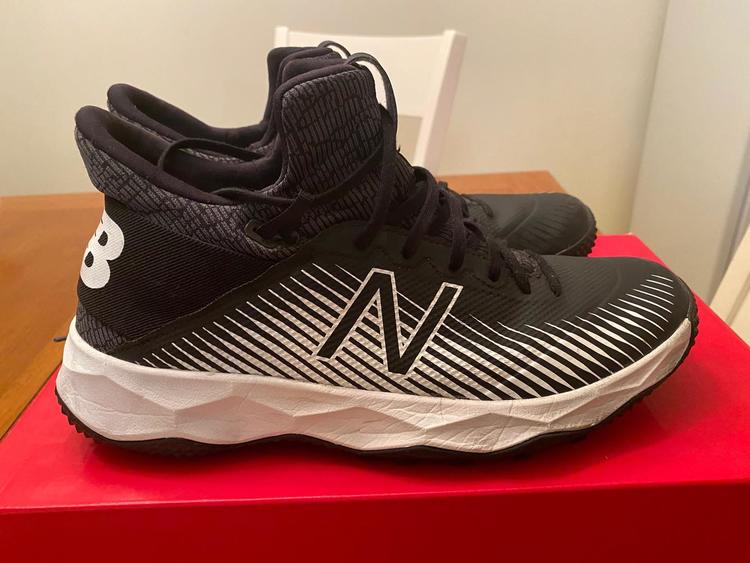 new balance freeze turf 2.0