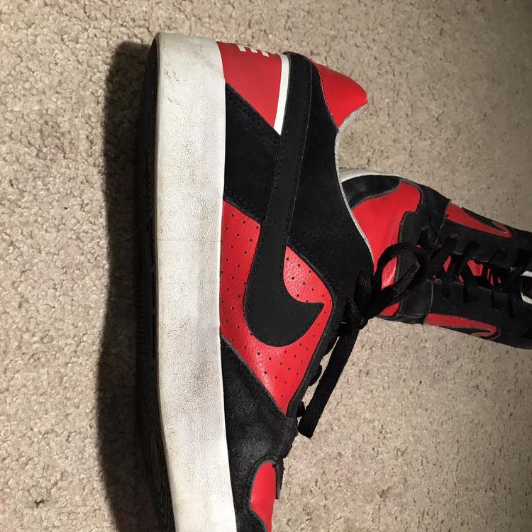 nike sb delta force vulc bred