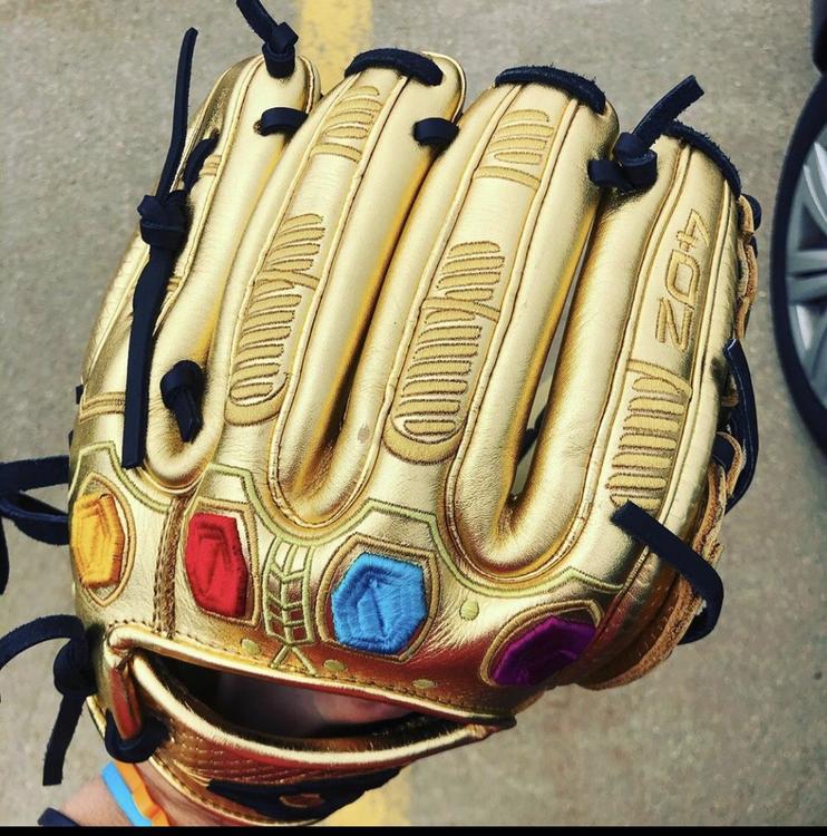Marvel Thanos Infinity gauntlet Glove Baseball Gloves & Mitts