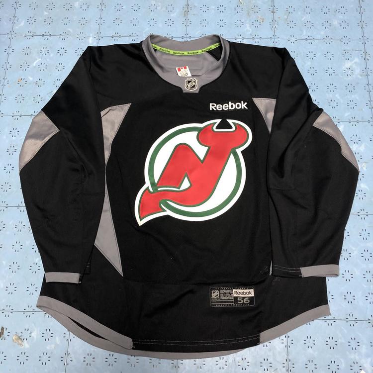 retro reebok clothing