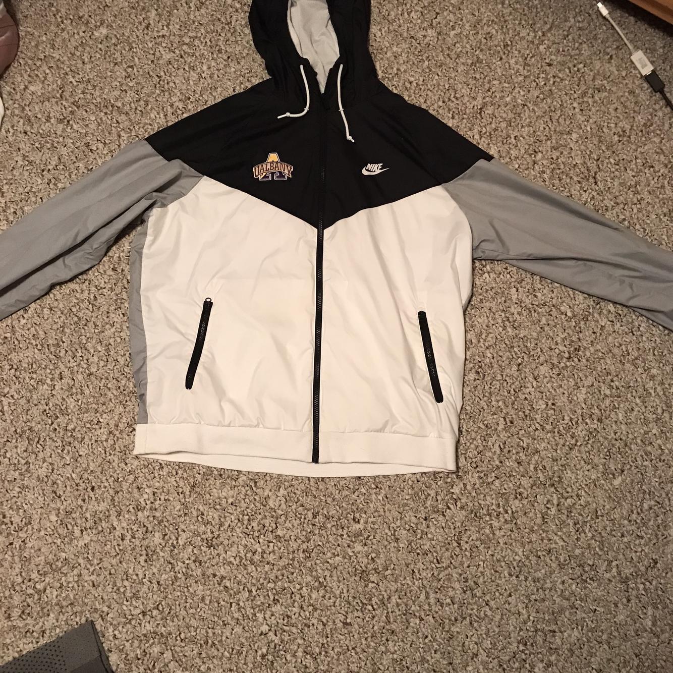 nike travel jacket
