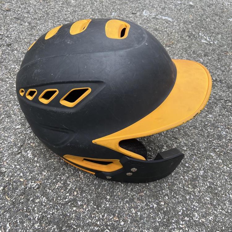 Boombah Black Used One Size Fits All Batting Helmet Baseball Batter S Protection Baseball > batter's protection > batting helmets. black used one size fits all boombah batting helmet
