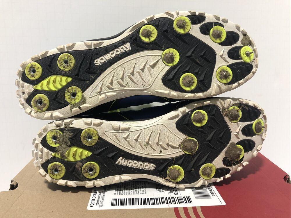 saucony javelin shoes