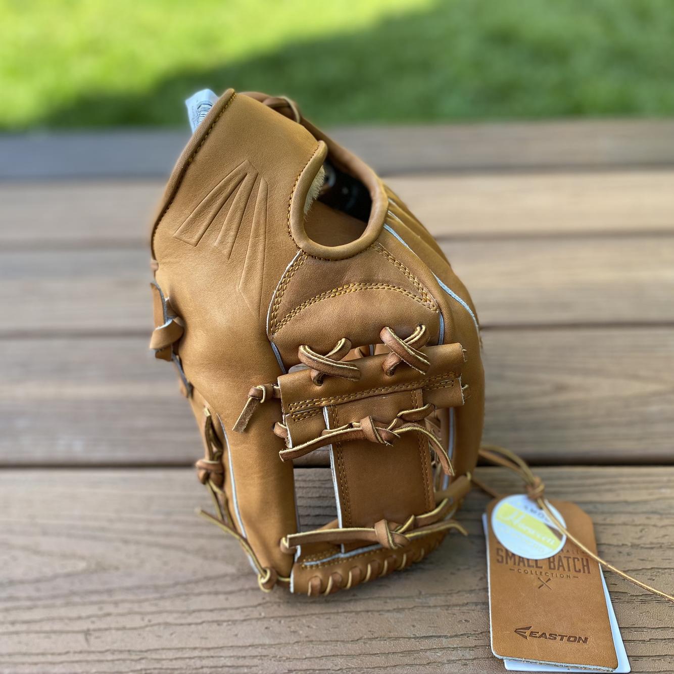 Easton Horween Small Batch 11.5” Canada Exclusive Glove Cowboy Message if Interested Baseball