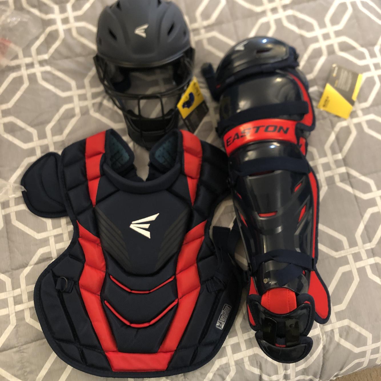 Easton 2021 ® Elite X™ catcher’s gear (Navy Blue/Red) Intermediate