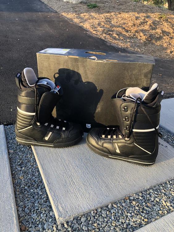 burton poacher boots
