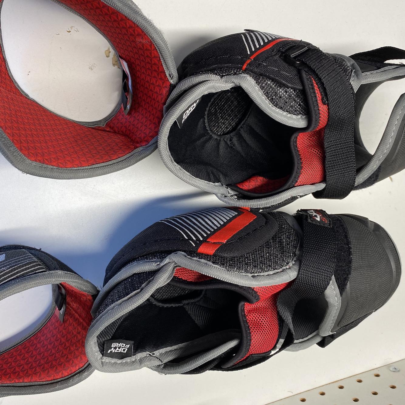 Senior Extra Large CCM JetSpeed FT390 Pro Stock Elbow Pads SidelineSwap