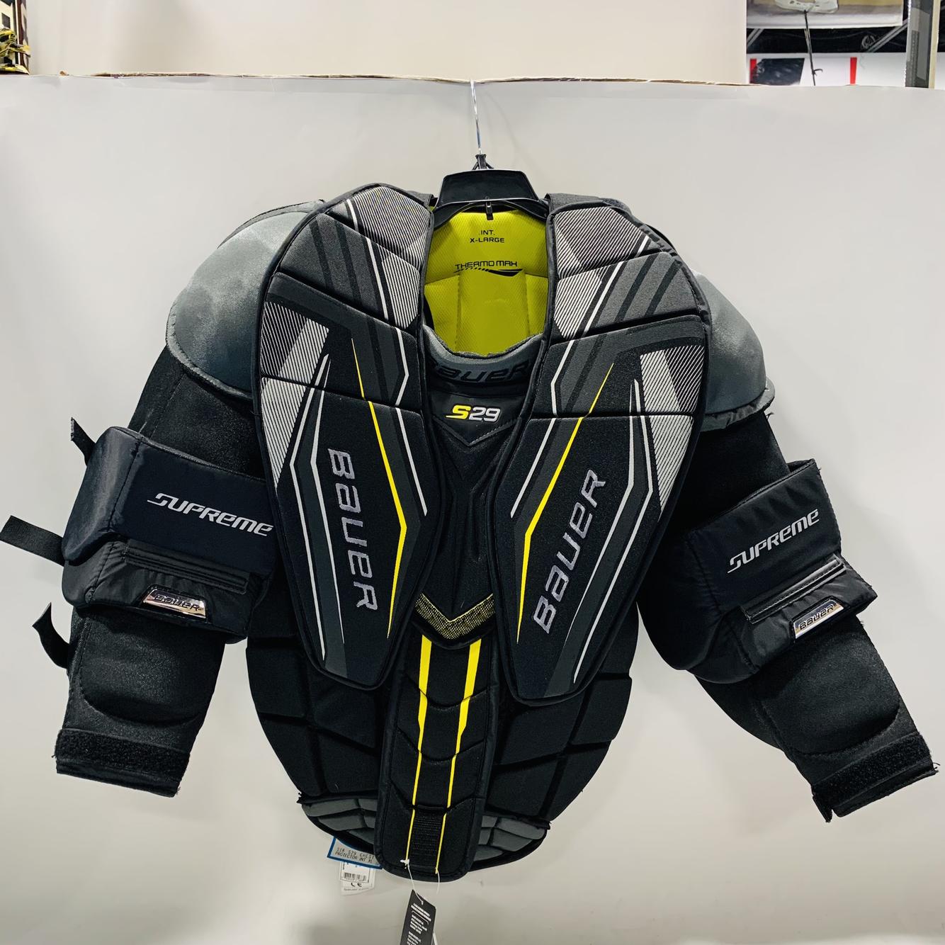 Intermediate XL Bauer S29 Goalie Chest Protector SidelineSwap