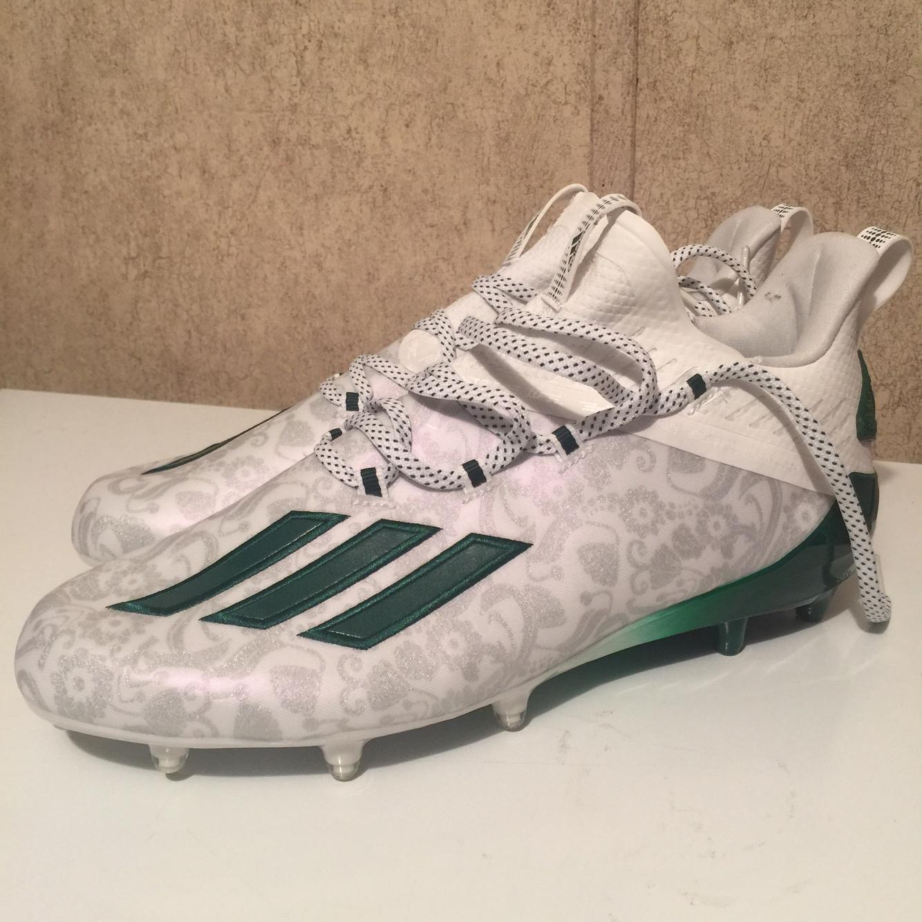 mens size 10 football cleats