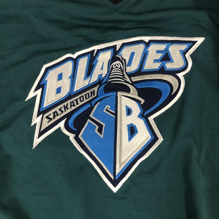 Saskatoon Blades Jersey Blue New Adult Men's Large Hockey Apparel