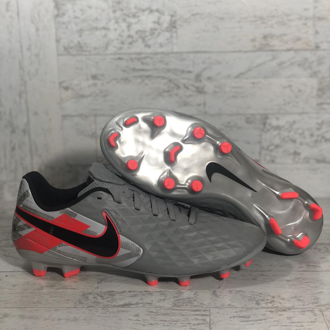 men's tiempo soccer cleats